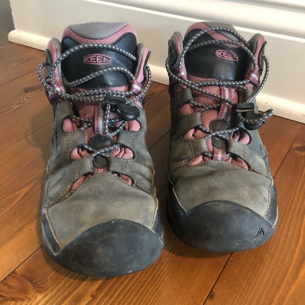 Keen Targhee High Hiking Girls 6
